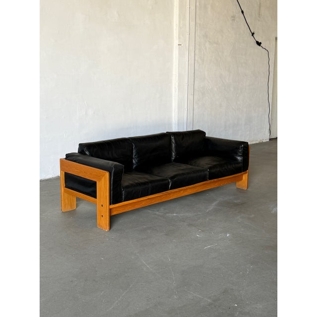 Gavina 1960s Tobia Scarpa “Bastiano” Black Leather, Three-Seater Sofa, Gavina For Sale - Image 4 of 10
