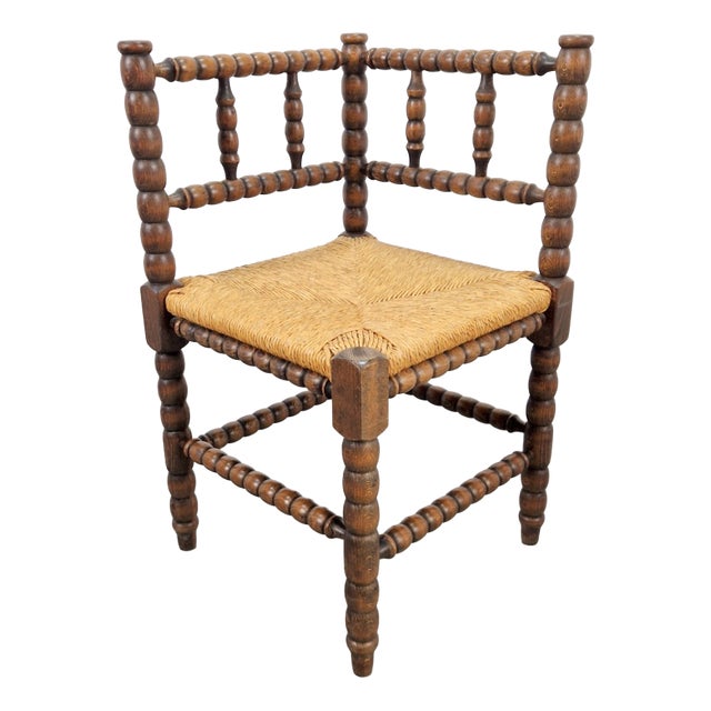 Mid-Century Modern Arts and Craft Style Bobbin Corner Chair in Oak with Rush Seat, 1950s For Sale