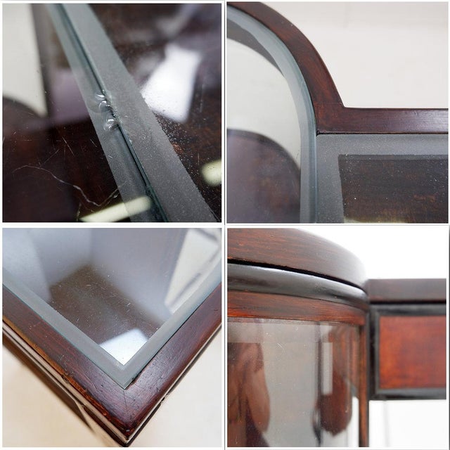 Art Deco Console Table with Curved Display Cases For Sale - Image 5 of 15