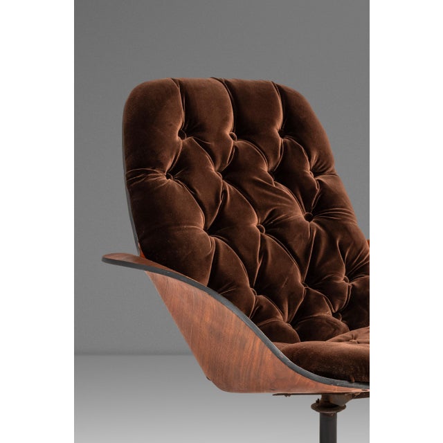 Rare Mid-Century Modern "Mrs." Lounge Chair in Walnut & Original Vinyl Attributed to George Mulhauser for Plycraft, Usa, C. 1960s For Sale - Image 14 of 18