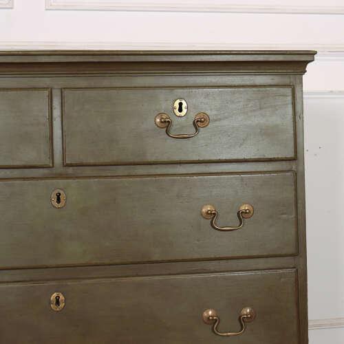 English Painted Chest of Drawers, 1810s For Sale - Image 5 of 11