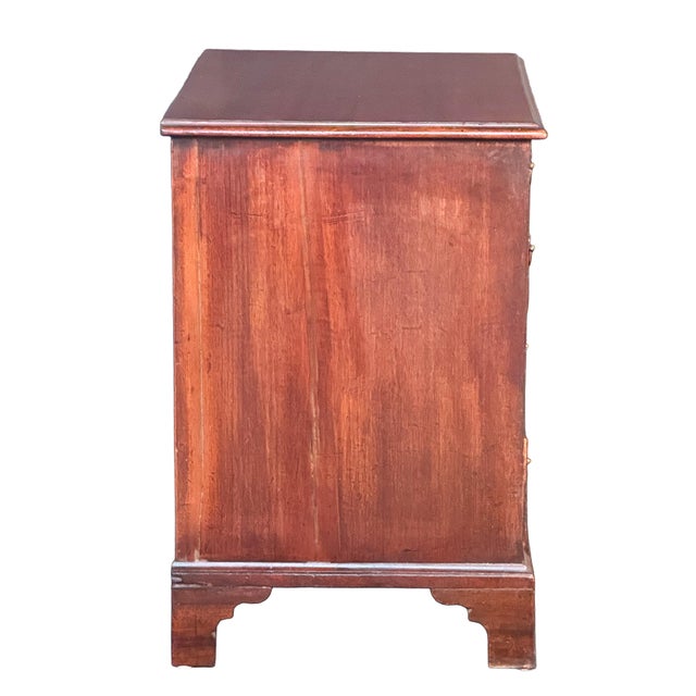 Georgian Small Chest of Drawers of Mahogany on Bracket Feet For Sale In Austin - Image 6 of 14