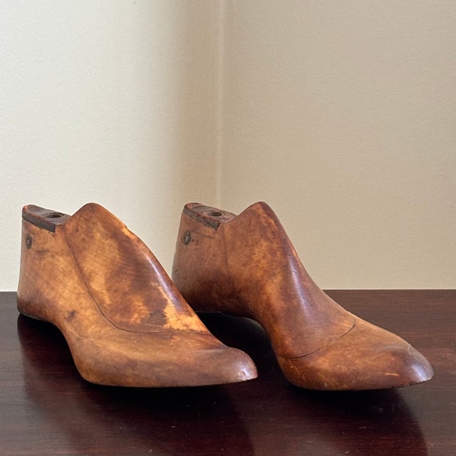 Circa 1900 Wooden Cobbler's Shoe Lasts -- A Pair For Sale - Image 14 of 18