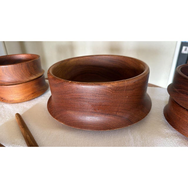 1960s MCM Scandinavian Style Wooden Salad Bowl Set**Cracks Noted/Decor Use Recommended** For Sale - Image 17 of 18