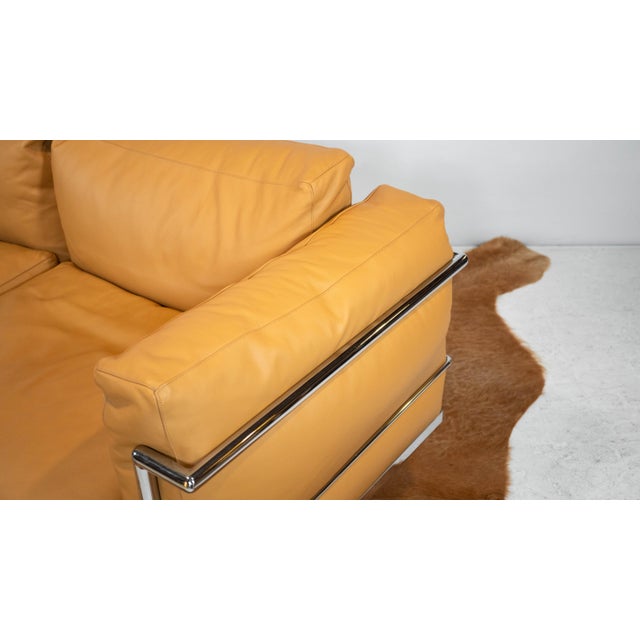 Animal Skin Le Corbusier Lc3 Grand Confort Attributed Loveseat Sofa For Sale - Image 7 of 18
