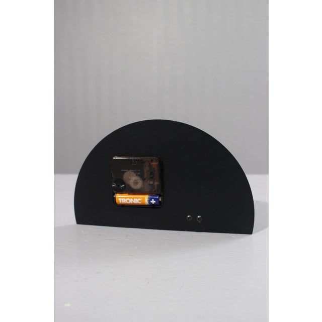 Metal Vintage Table Clock in Painted Metal, 1980s For Sale - Image 7 of 9