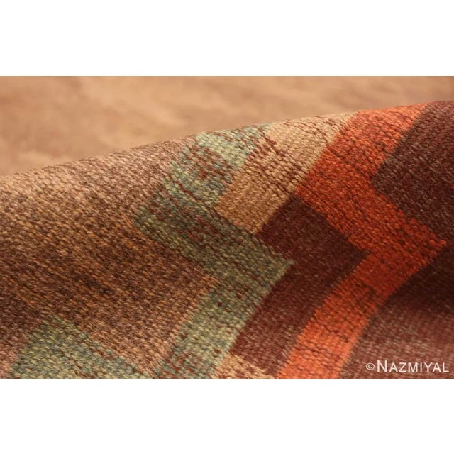 Nazmiyal Collection Earthy Vintage Swedish Scandinavian Kilim Rug For Sale In New York - Image 6 of 7