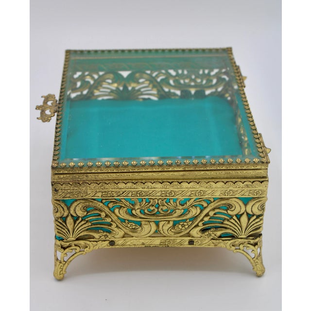 French Antique French Art Nouveau Brass Beveled Glass Jewelry Box For Sale - Image 3 of 12