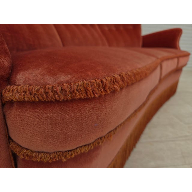 Three-Seater Danish Curved Sofa in Pink Furniture Velour, 1970s For Sale - Image 4 of 18