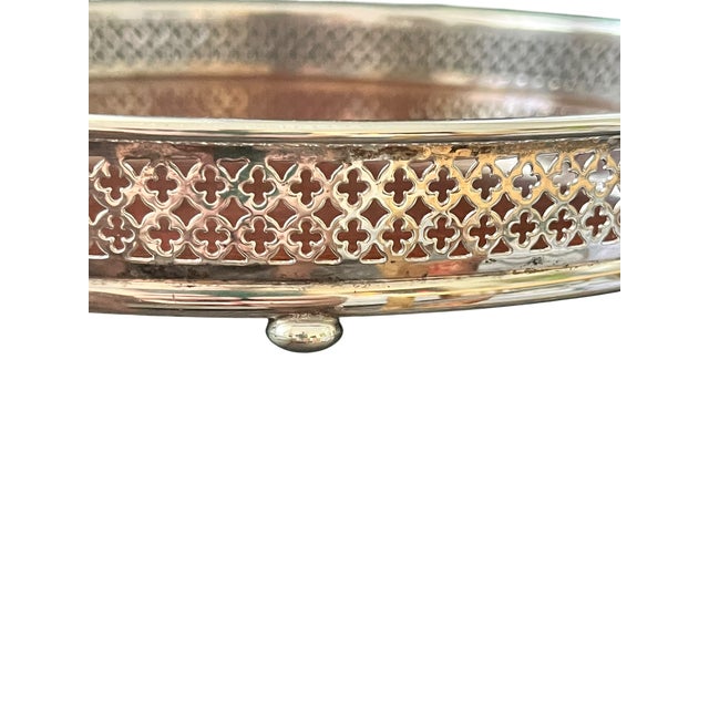 Wood Vintage Silverplate & Mahogany Circular Gallery Tray With Pierced Quatrefoil Edge and Three Ball Feet For Sale - Image 7 of 9