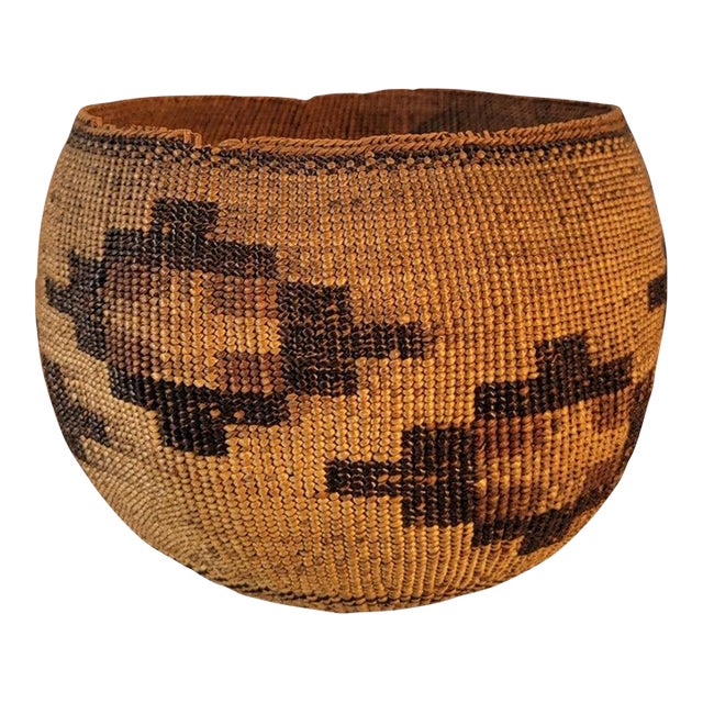 1930s Hand Woven Basket W/Geometric Motif For Sale