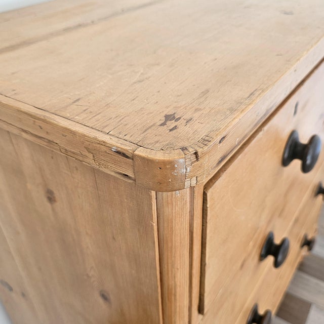 Antique English Pine Chest of Drawers (Dresser)with Dark Knobs - Circa 1870 For Sale - Image 9 of 18