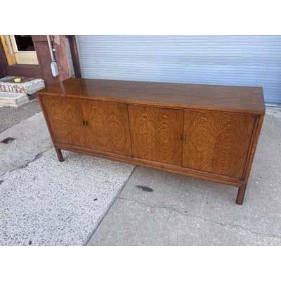 Henredon Oak Cabinet, Mid-Century Design, Brass Knobs, 1963 For Sale - Image 9 of 15