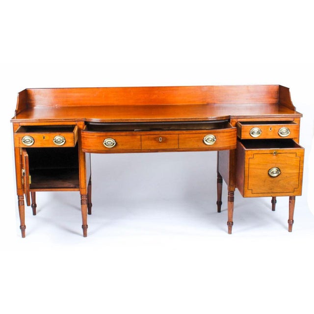 George III Mahogany Inlaid Sideboard, 18th Century For Sale - Image 12 of 18