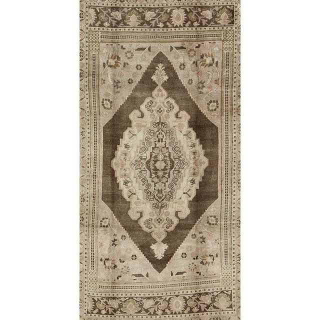Tribal Green Brown, Taupe Turkish Vintage Oushak Rug With Medallion 6'1 X9'8 For Sale - Image 3 of 7