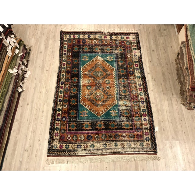 Bohemian Vintage Floor Vintage Rug- 4′7″ × 6′11″ For Sale - Image 11 of 11