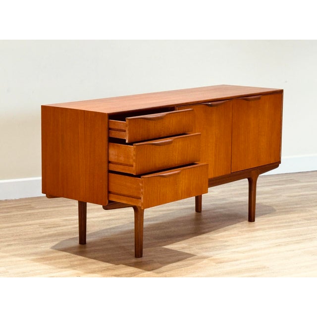 Small Moy Collection Sideboard in Teak by Tom Robertson for McIntosh, 1970s For Sale - Image 11 of 13