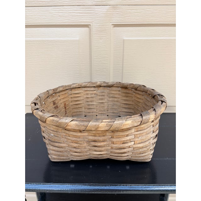 Antique American Splint Oak Round Basket, Late 19th Century For Sale - Image 10 of 12