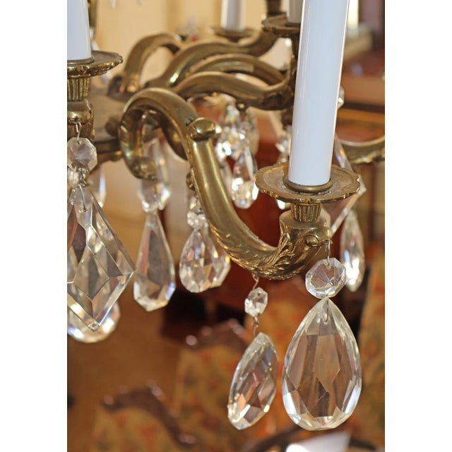 1950's Hollywood Regency French Style Brass & Crystal 12 Light Chandelier For Sale - Image 11 of 14
