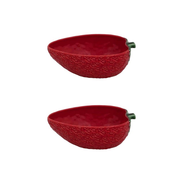 Bordallo Pinheiro Bordallo Pinheiro Strawberries Oval Bowls, 46 oz, Set of 2 For Sale - Image 4 of 4