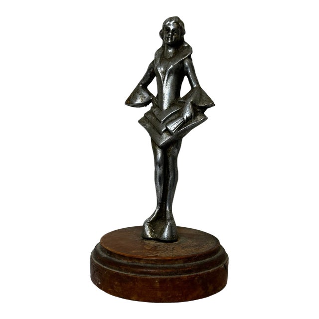 1930s Art Deco British Bronze Lady Dancer Car Mascot Figurine For Sale