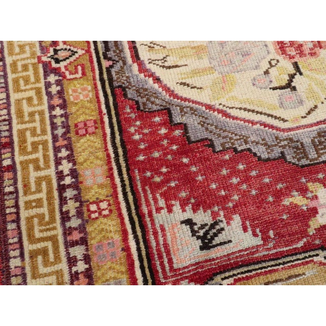 Neoclassical Galerie Shabab Collection Mid-20th Century Turkish Ghiordes Throw Rug For Sale - Image 3 of 6
