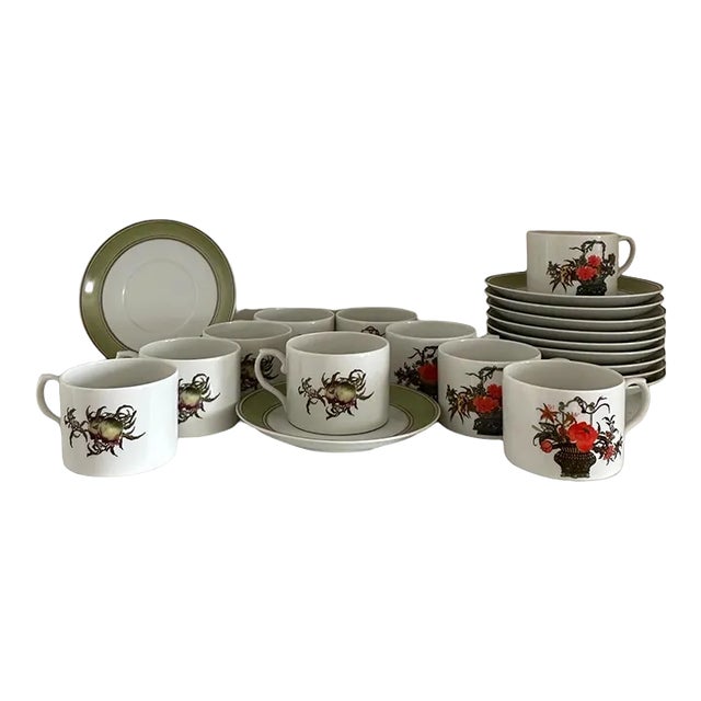 Late 20th Century Mottahedeh Teacups With Saucers in 18th Century Chinese Woodblock Pattern From the British Museum - 21 Pieces For Sale