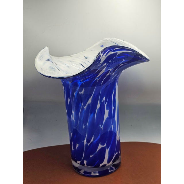 1960s Blue and White Murano Glass Vase, 1960s For Sale - Image 5 of 5