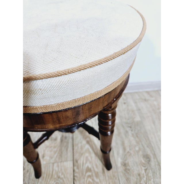 Wood Antique Victorian Piano Stool in Walnut, 1800s For Sale - Image 7 of 11