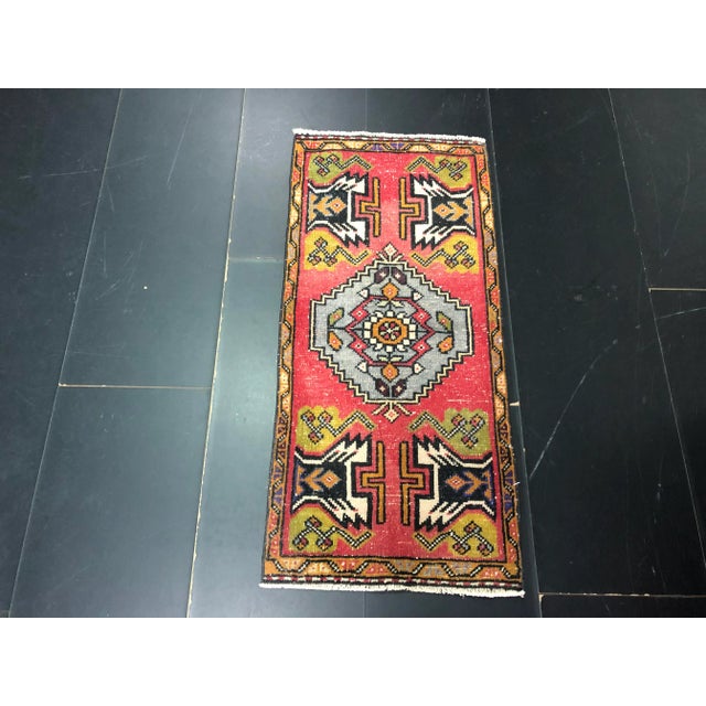 Red Oushak Handmade Turkish Rug For Sale In Phoenix - Image 6 of 6
