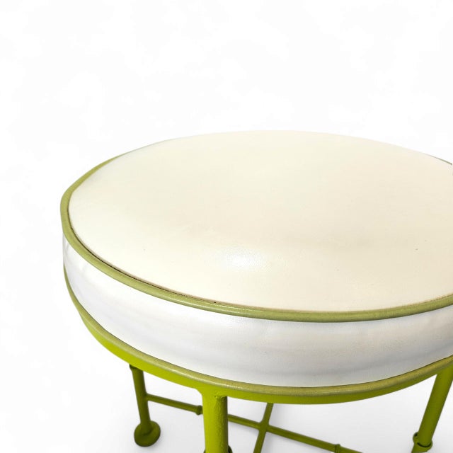 Bright Green Pair of Mid Century Faux Bamboo Stools in the Style of Phyllis Morris – Green Metal & White Vinyl For Sale - Image 8 of 12