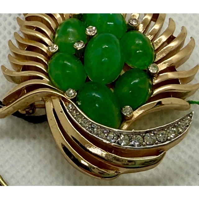 1950s Crown Trifari Original Hangtags Jewels of India Alfred Philippe Brooch Printemps For Sale - Image 5 of 8
