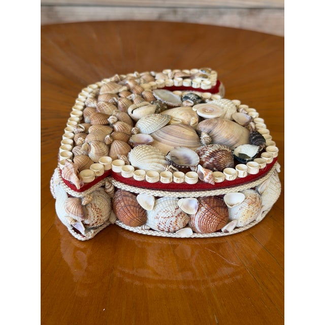 Vintage Coastal Seashell Snail Trinket Box – Florida Kitsch Jewelry Box For Sale - Image 10 of 11