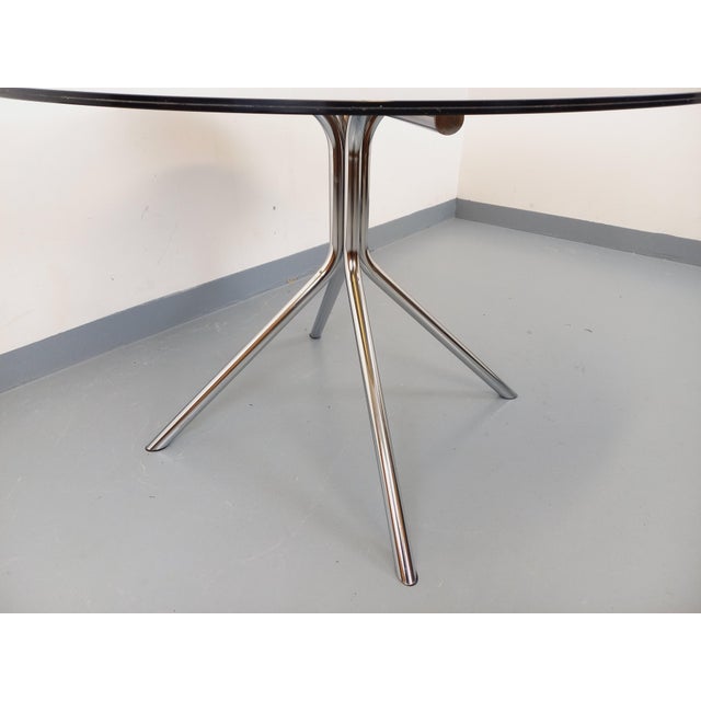 Vintage Round Dining Table in Acrylic Glass and Chrome-Plated Metal, 1970s For Sale - Image 6 of 18