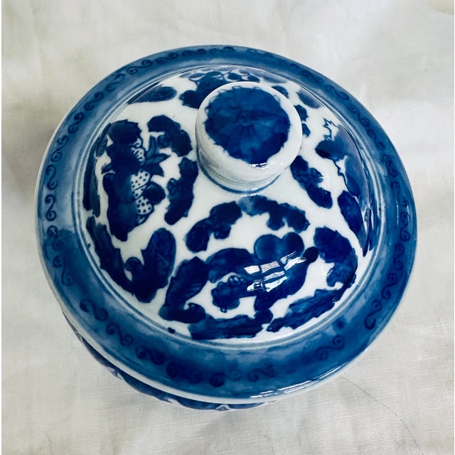 Chinoiserie Blue & White Ceramic Covered Jar For Sale - Image 3 of 5