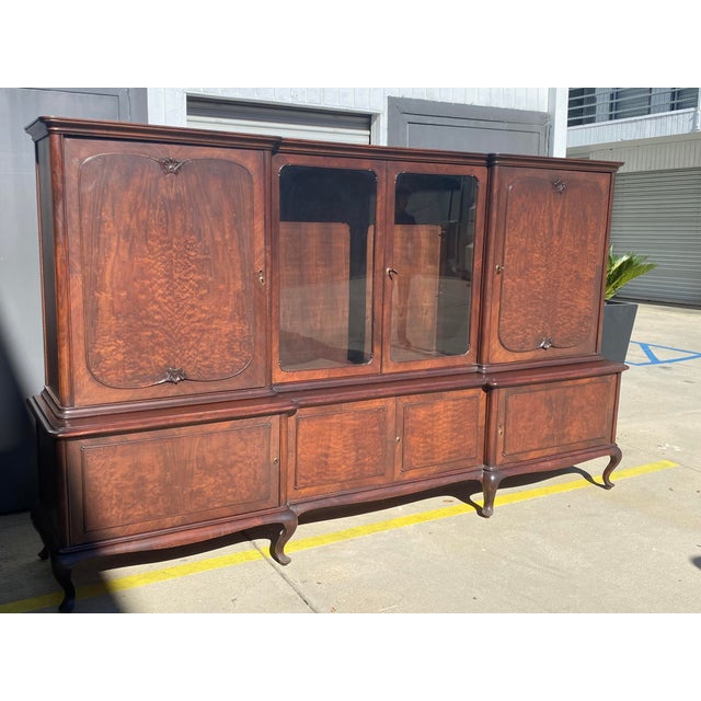 The Vintage Oak Large Credenza from Italy is a stunning piece of furniture that exudes old-world charm. Crafted from...