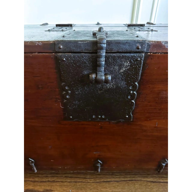 Antique Korean Ton-Kwe Chest Joseon Dynasty For Sale - Image 4 of 12