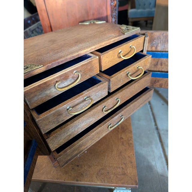 Vintage Chinoiserie Phoenix Jewelry Box | Ornate Brass Hardware, Double Doors & Multi-Drawer Interior For Sale - Image 11 of 17