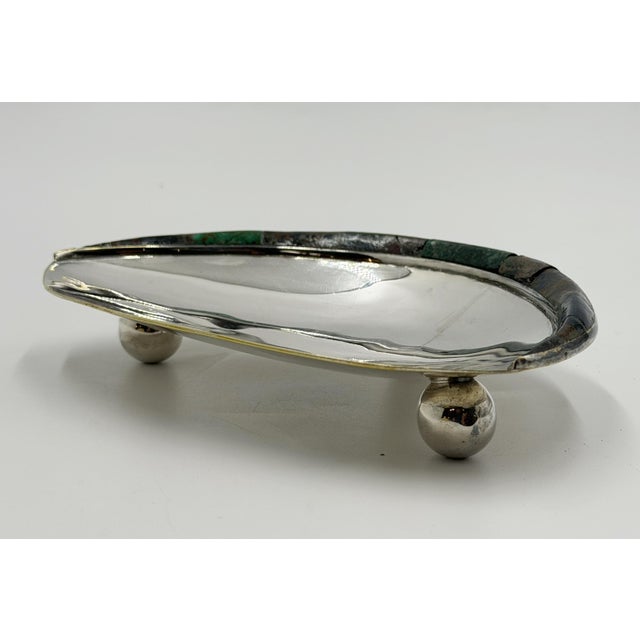 1960s Los Castillo Taxco Silver Plate Tripod Catchall With Lapis & Azurite Stone Inlay For Sale In Los Angeles - Image 6 of 18