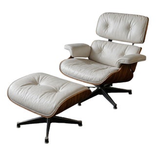 Set of Lounge Chair and Ottoman in White Leather by Charles and Ray Eames, 1956 For Sale