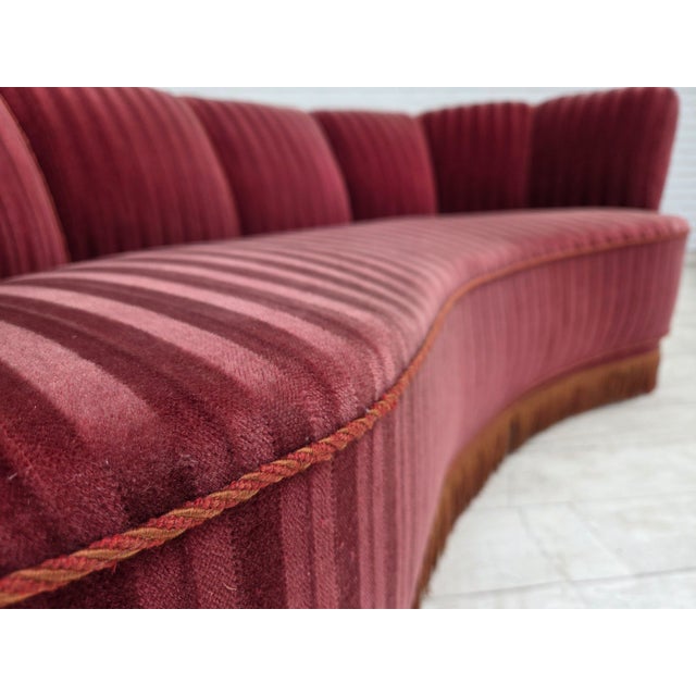 Vintage Danish Two-Seater Banan Sofa in Furniture Velour and Oak, 1960s For Sale - Image 15 of 18