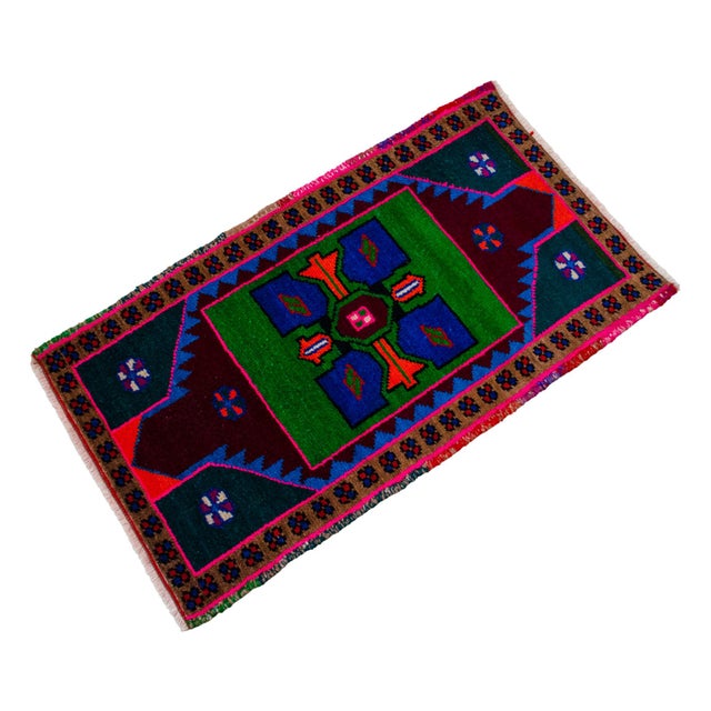 1970s Hand Knotted Oushak Rug. Colorful Rug, Bath Mat, Kitchen Decor 1'7" X 2'9" For Sale - Image 5 of 14