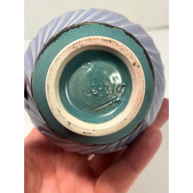 1990s Rare! Vintage Swirled Pottery Matt Glaze Trinket Box by California Artist Shaun Craig For Sale - Image 5 of 7