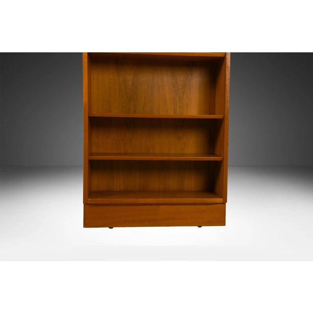 Poul Hundevad Mid Century Teak Tall Bookcase 77″ Tall Hundevad & Co., Denmark For Sale - Image 4 of 16