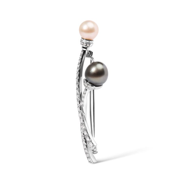 Contemporary 18K White Gold 3/5 Cttw Diamond and Cultured South Sea Black and White Pearl Brooch Pin (H-I Color, VS1-VS2 Clarity) For Sale - Image 3 of 5