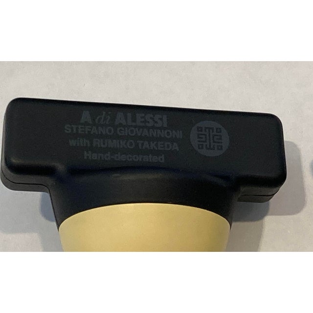 A Di Alessi King and Queen Chin Set of 2 Bottle Stops in Blue and Green For Sale - Image 9 of 11