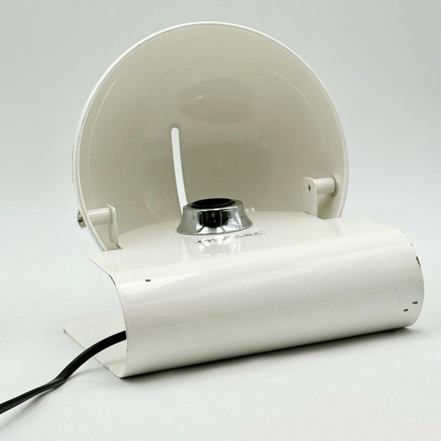 White Bugia Table Lamps by Giuseppe Cormio for Iguzzini, 1970s, Set of 2 For Sale - Image 8 of 18