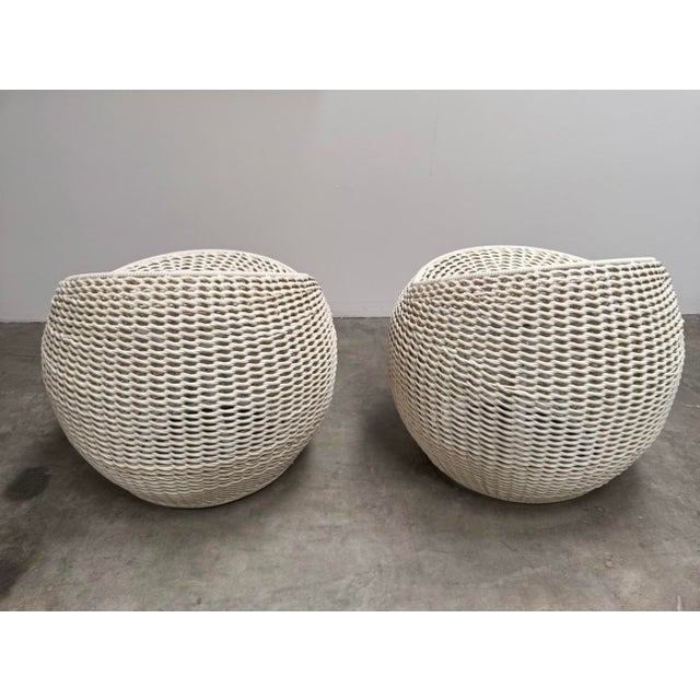 Transitional Late 20th Century Pair of Outdoor Swivel Chairs by Palecek For Sale - Image 3 of 15