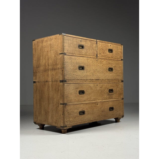 Brown Campaign Chest of Drawers in Oak, 19th Century For Sale - Image 8 of 18