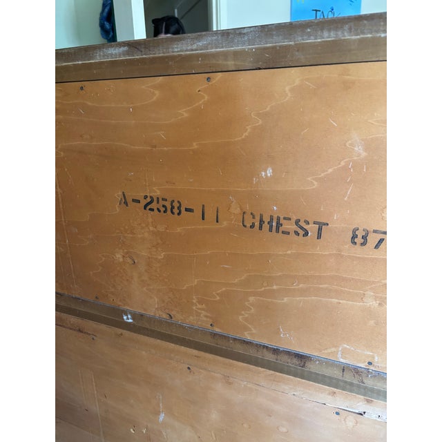 Wood 1950s Era Thomasville Highboy Dresser For Sale - Image 7 of 7